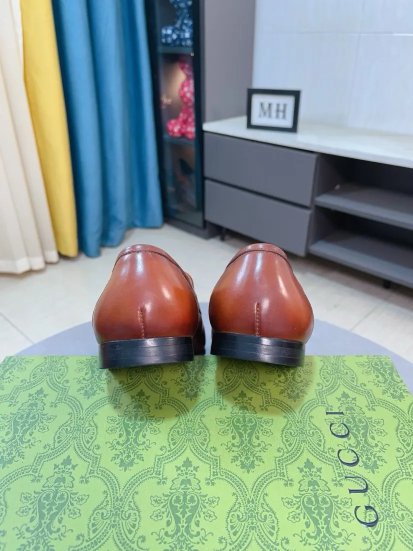 Men's shoes 💰500🌹🌹【GUCCI】The most popular classic Gucci leather shoes. Synchronized with the official website, the upper is made of Italian first-layer cowhide ➕cowhide lining, with unique brand and unique craftsmanship. Highlighting the hot style of the new year. Stop hesitating, stop wandering, get it now. Number: 38--44